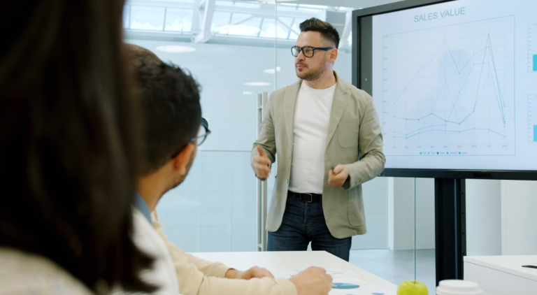 How Conversation Intelligence Improves CRM Accuracy and Saves Admin Time