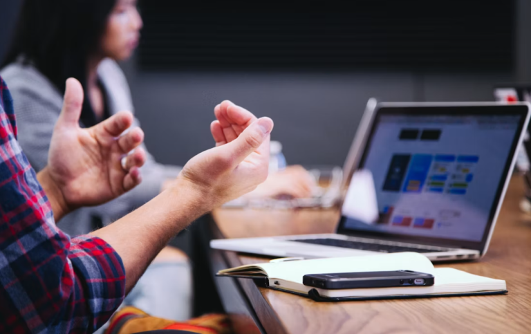 How Sales Managers Use Conversation Intelligence for Sales Coaching